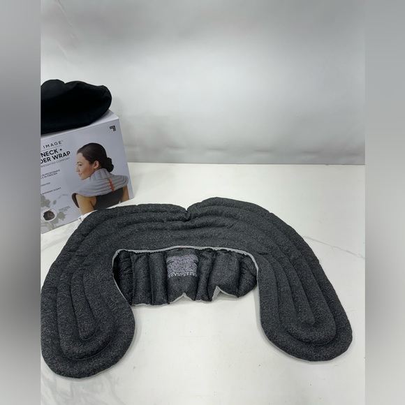 Sharper Image Heated Weighted Neck and Shoulder Wrap - Hot and Cold Comfort - Picture 7 of 13